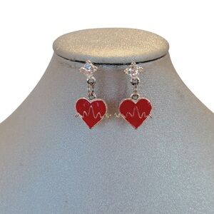 SWAROVSKI CRYSTAL Posts Pierced earrings Beating hearts Rhythm strip New